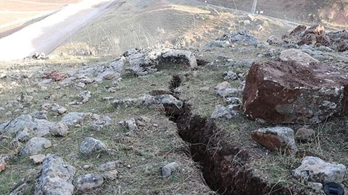Siirt depreminin ardından ürküten görüntü! 45 dakika önce...
