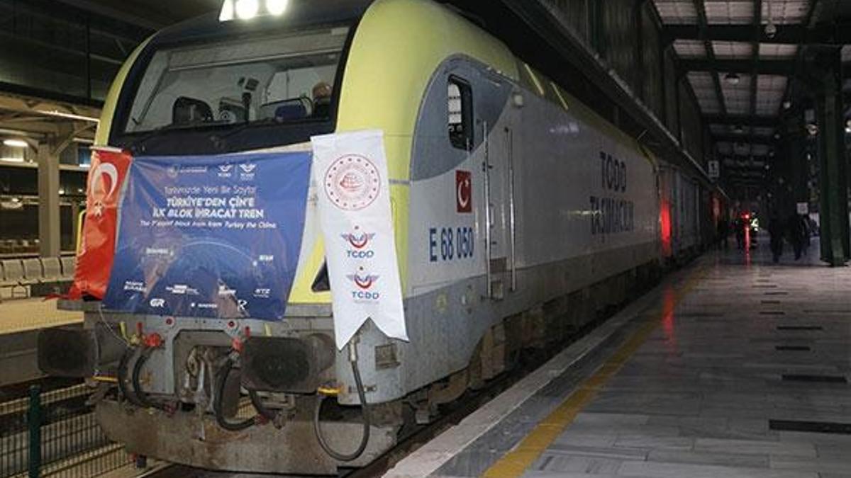 İstanbul'dan Çin'e hareket eden yük treni Ankara'da