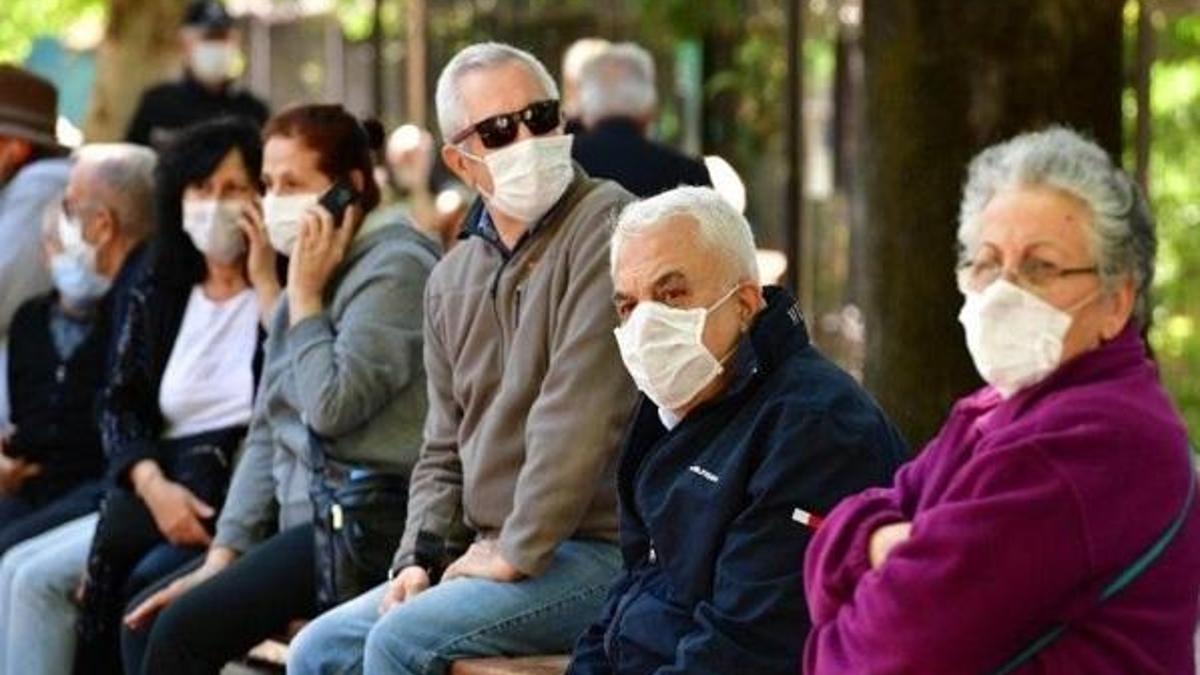 65 yaş üstü sokağa çıkma yasağı saatleri ne zaman? 65 yaş üstü hafta içi hangi saatlerde sokağa çıkabilecek?