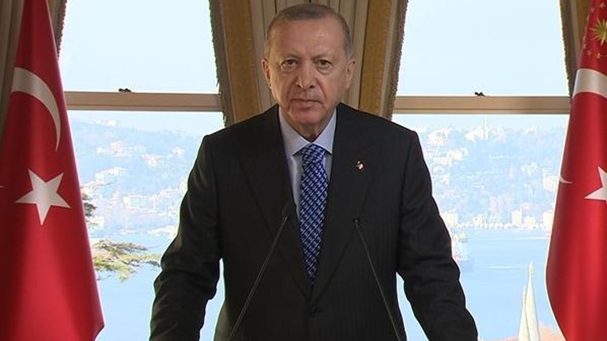 Cumhurbaşkanı Erdoğan: Dijital dönüşümü ne kadar iyi yönetebilirsek, kendimizi o kadar güçlü bir yere oturturuz