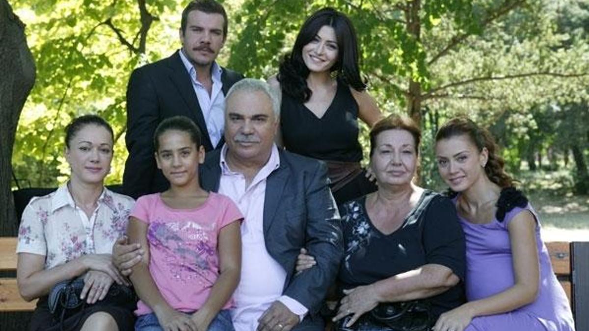 Efsane dizi yeniden ekranlara geliyor!