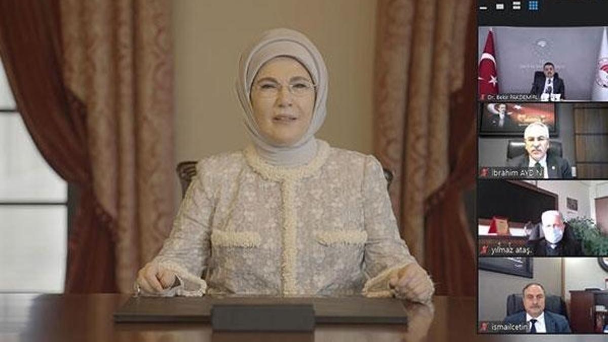 Emine Erdoğan: Türkiye'nin tıbbi bitkiler alanında cazibe merkezi olması gerek
