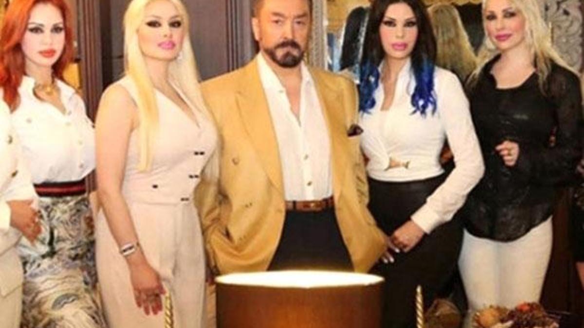 Adnan Oktar'ın iğrenç yüzü romana dönüştürüldü
