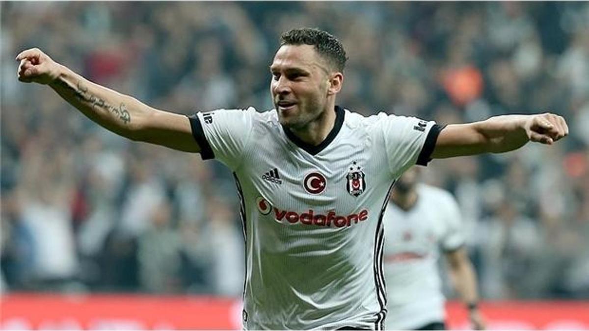 Kızılyıldız ve Beşiktaş iddiaları vardı! Açıkladı