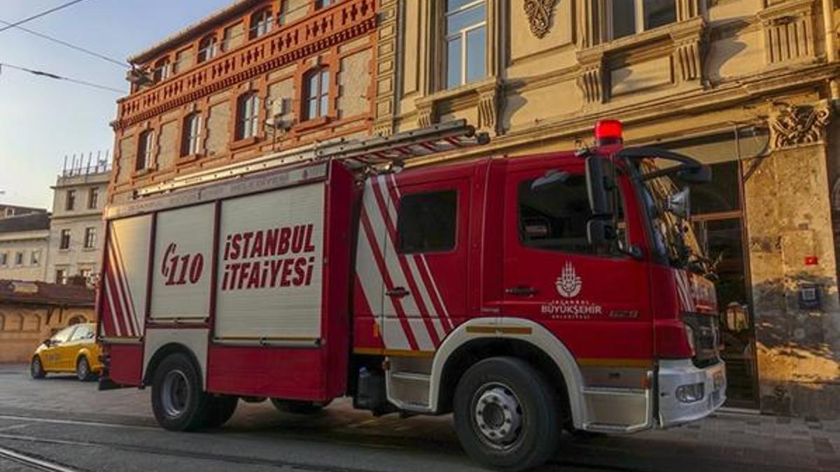 İBB İtfaiye alımı! İstanbul Büyükşehir Belediyesi (İBB) en az lise mezunu 250 personel alıyor!