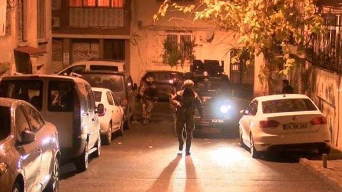 İstanbul'da uyuşturucu satıcılarına operasyon: Çok sayıda gözaltı var