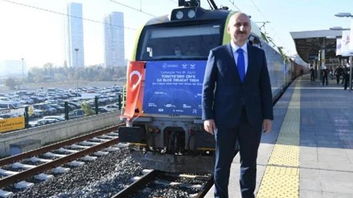 Bakan Karaismailoğlu: İlk ihracat trenimizin Çin'e ulaşması büyük bir hayalin gerçek olduğunun kanıtı