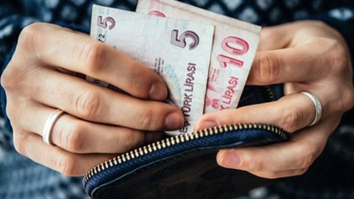 Eşinden Bağkur dul aylığı alan kadın Emekli Sandığı’na bağlı babasında yetim aylığı alabilir mi?