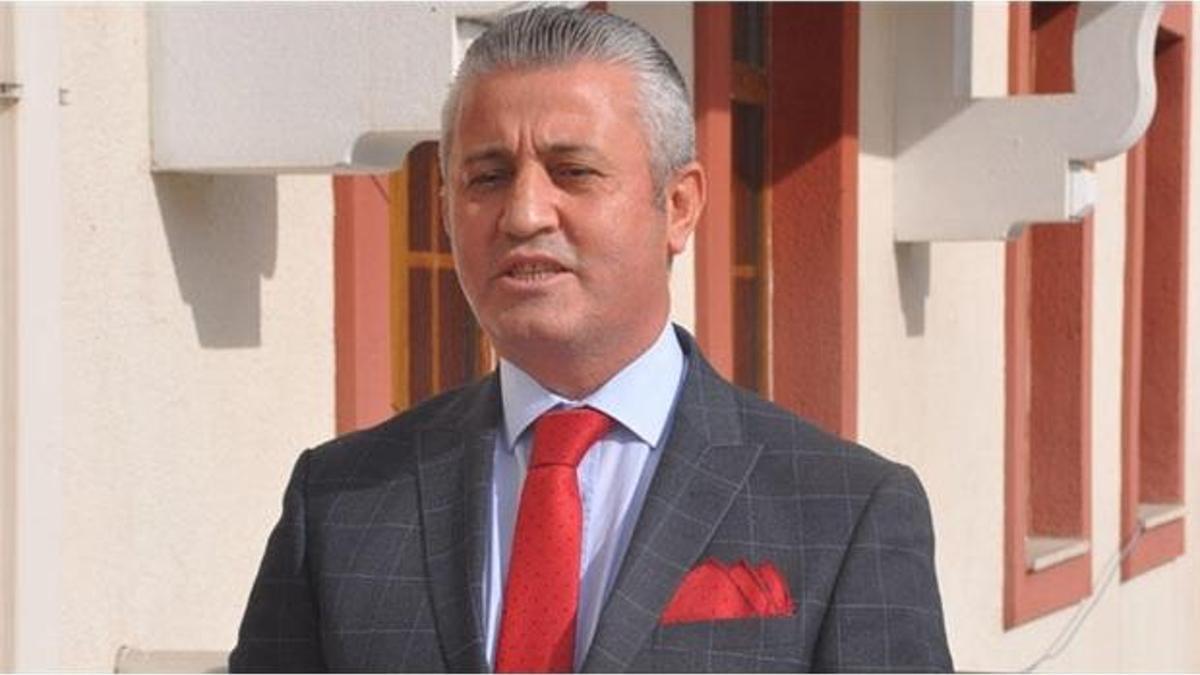 15 maçta 6 puan alınca istifa etti