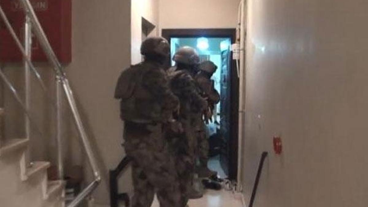 İstanbul'da terör operasyonu; 4 gözaltı