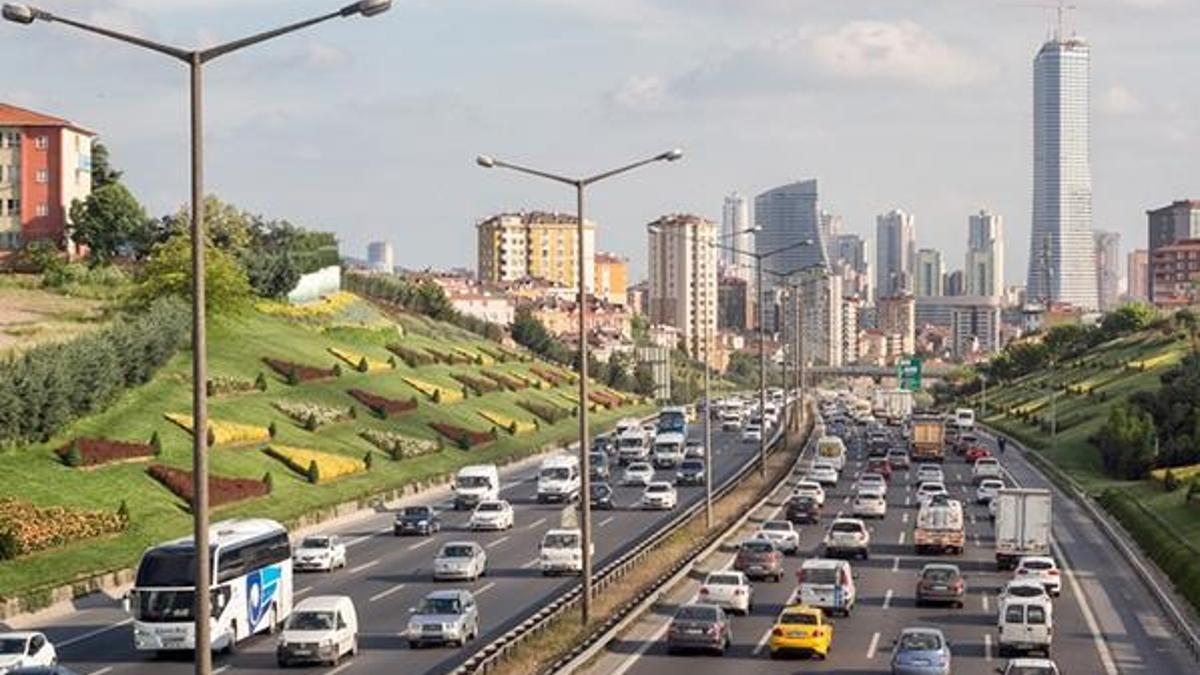 Yeni MTV hesaplama 2021 tablosu! Taşıt değerine ve motor hacmine göre 2021 MTV oranları ile yaş, motor hacmi ve aracın matrahına göre 2021 MTV ücretleri…