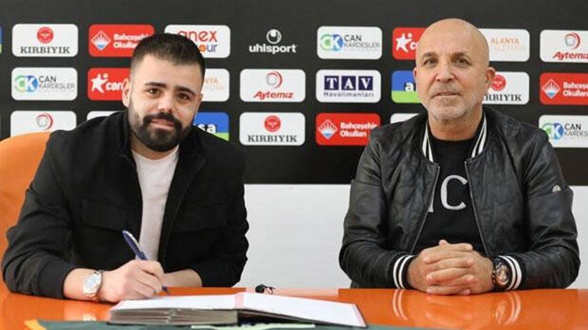 Hasan Hüseyin Acar resmen Alanyaspor'da!