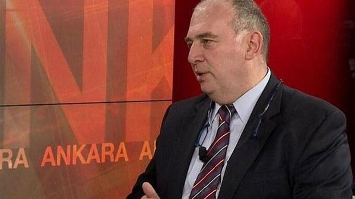 Bilim Kurulu Üyesi Prof. Dr. Kara koronavirüs aşısındaki riski anlattı