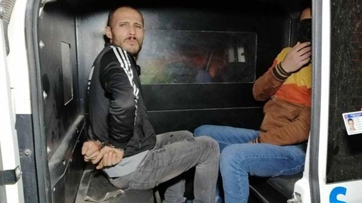 Uyuşturucuyla yakalanınca “Annem istedi” dedi!
