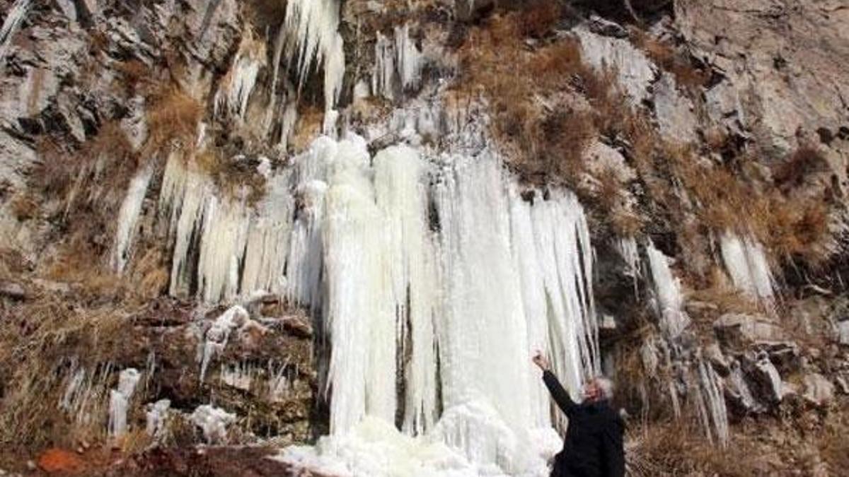 O ilimiz buz kesti! 5 metreyi aştı