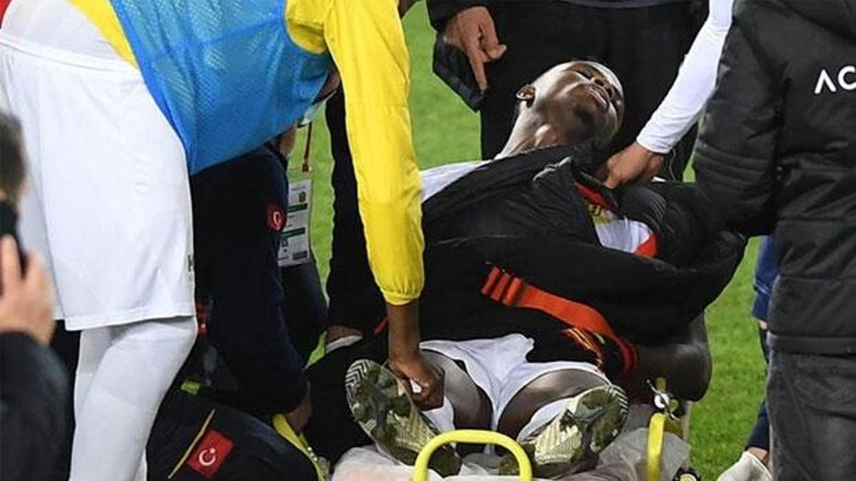 Yeni Malatyasporlu futbolcu Ndayishimiye, maç sonu rahatsızlık geçirdi