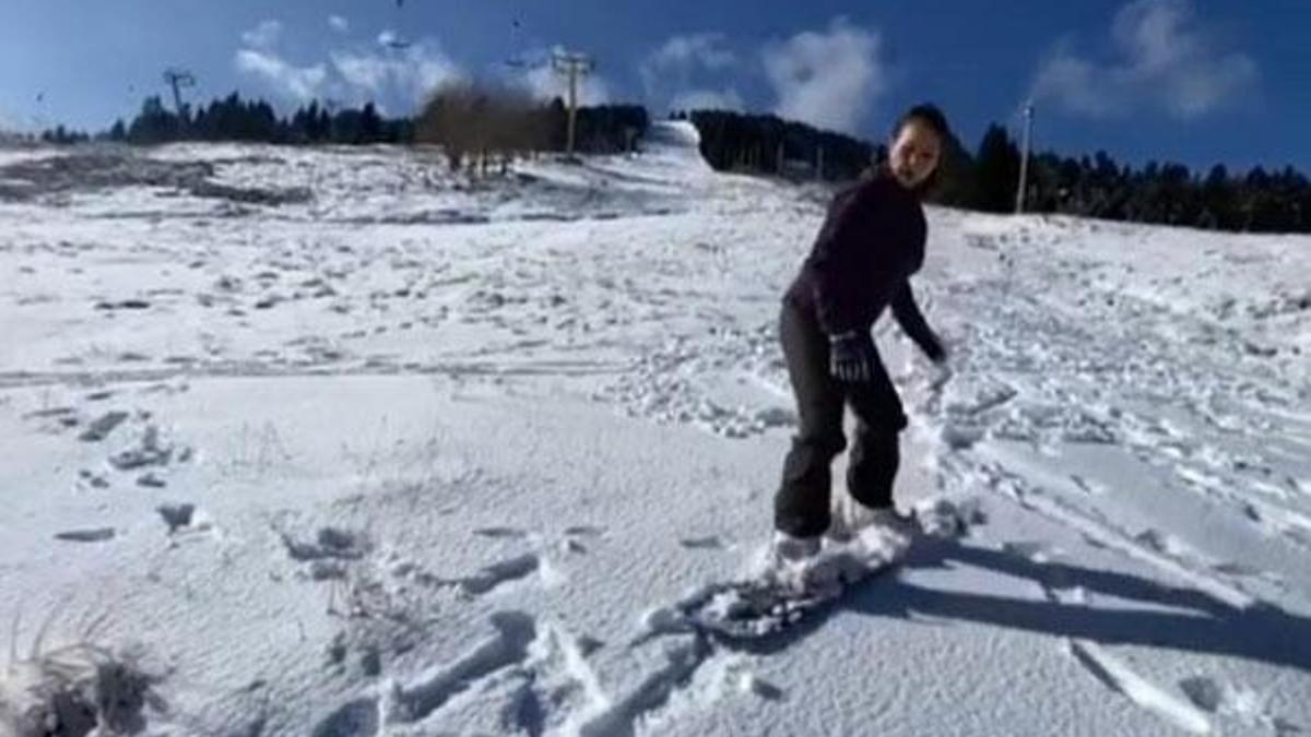 Hülya Avşar, Uludağ'da kayak yaptı