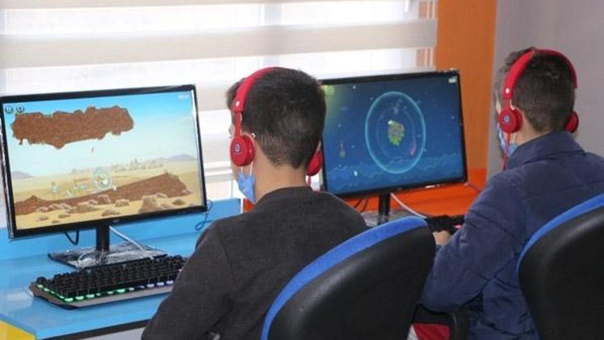 İnternet bağımlısı çocuklar 'savaş ve strateji oyunları'na yöneldi!
