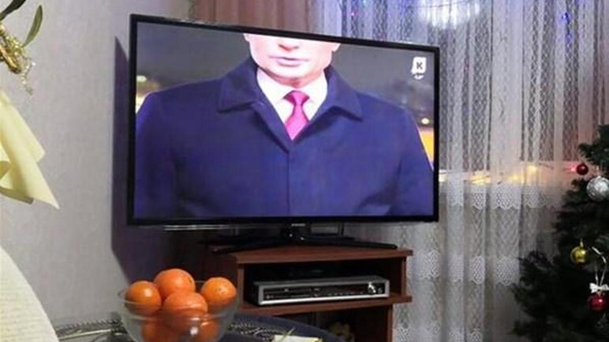 Büyük skandal! Putin canlı yayına bu halde çıkınca yayını kestiler