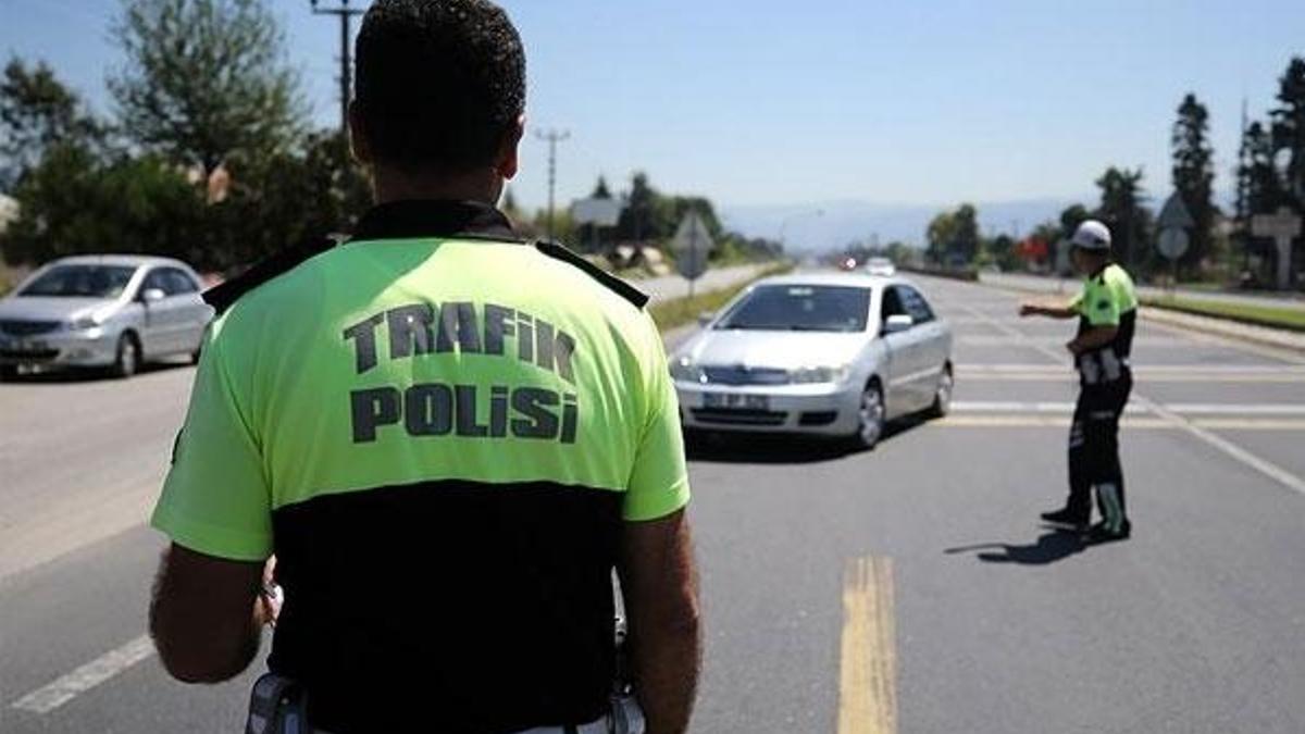 65 yıl sonra değişti! Trafik cezası kiralayana...