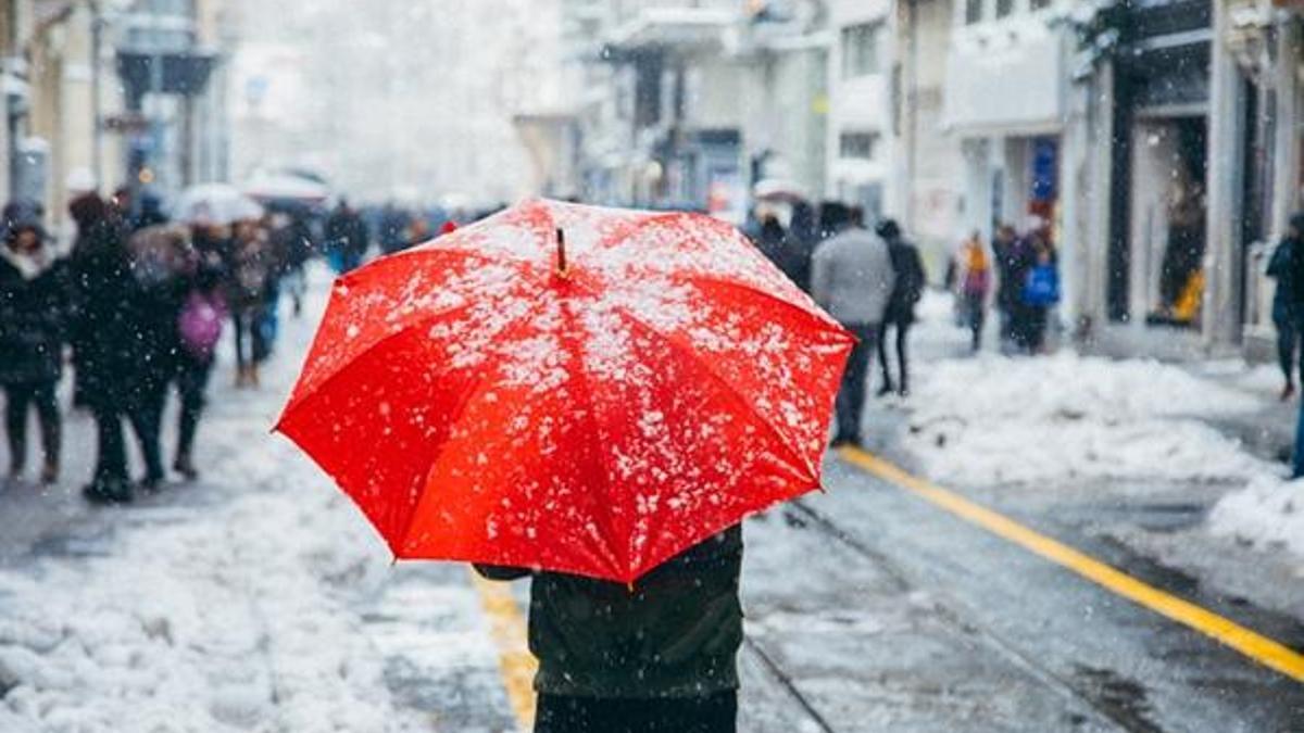 Meteoroloji duyurdu! İstanbul'a kar yağacak mı?