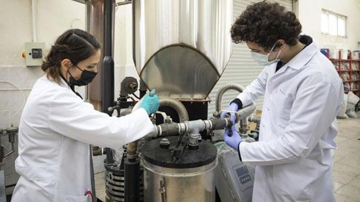 Atık çamurdan elektrik ve gaz üretiliyor