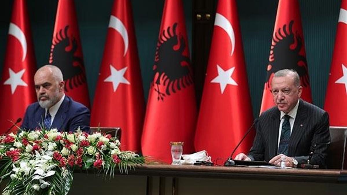 Cumhurbaşkanı Erdoğan duyurdu! İmzalar atıldı