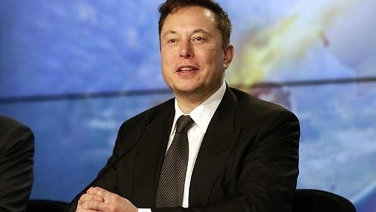 Elon Musk Jeff Bezos'u geçerek dünyanın en zengini oldu