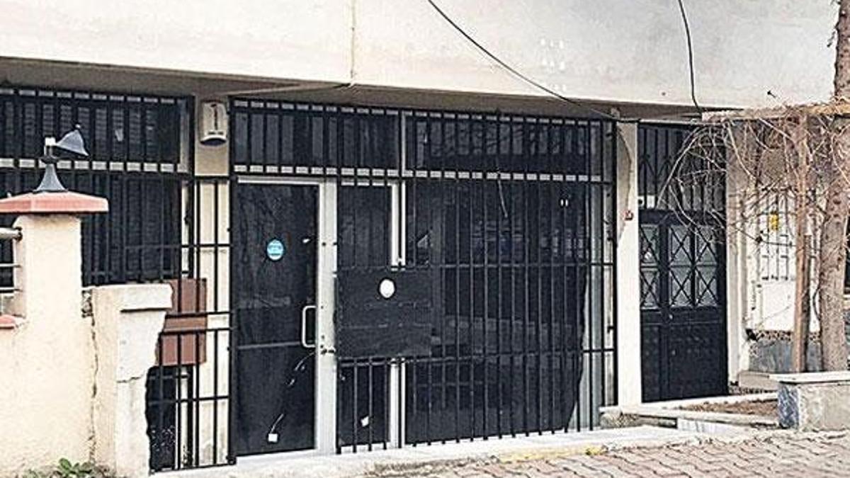 Yardım için gönderilen elbiseleri pazarda sattılar!