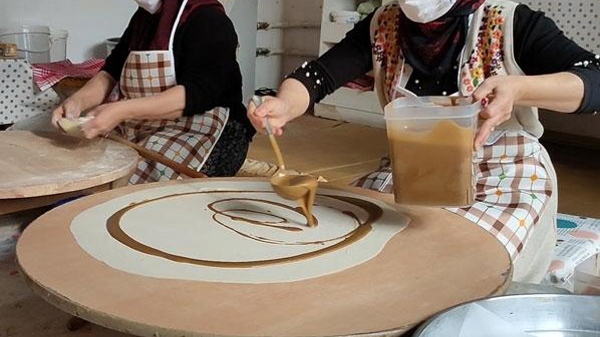 Annesinden tarifini öğrendi! Tüm Türkiye'ye satıyor