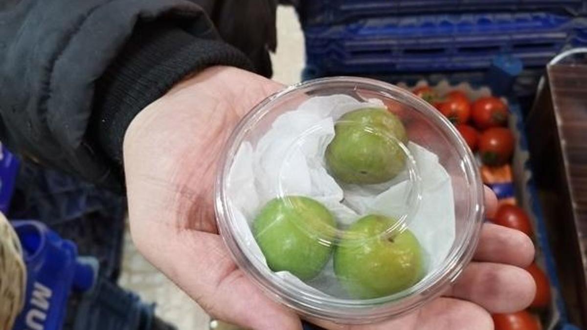Yeşil eriğin fiyatı altınla yarışıyor! Kilosu 1000 lira...