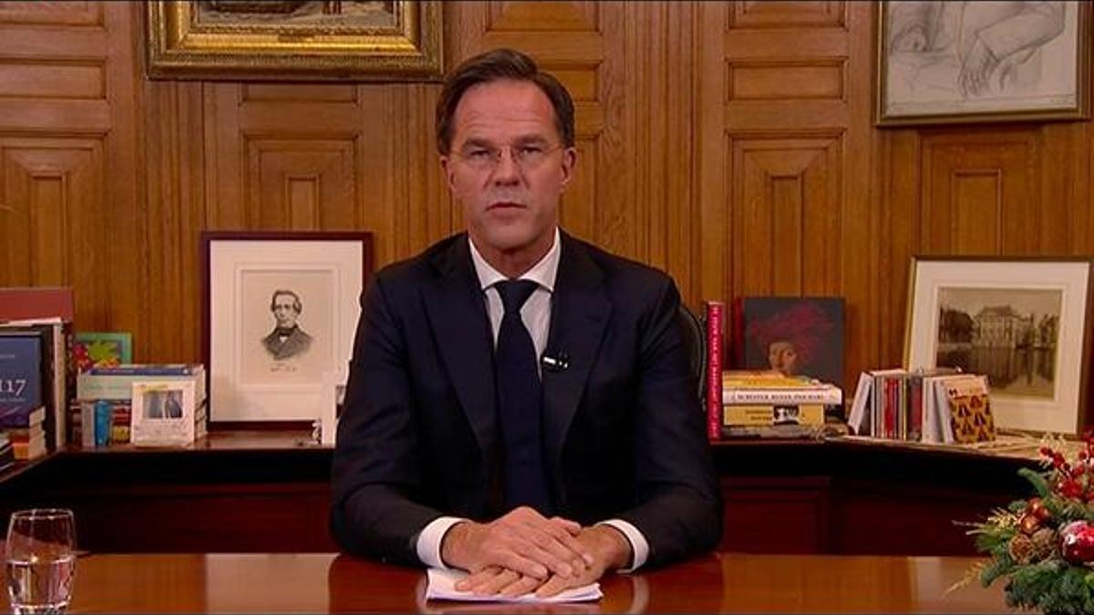 Çocuk yardımı skandalı! Hollanda Başbakan Mark Rutte istifa etti...