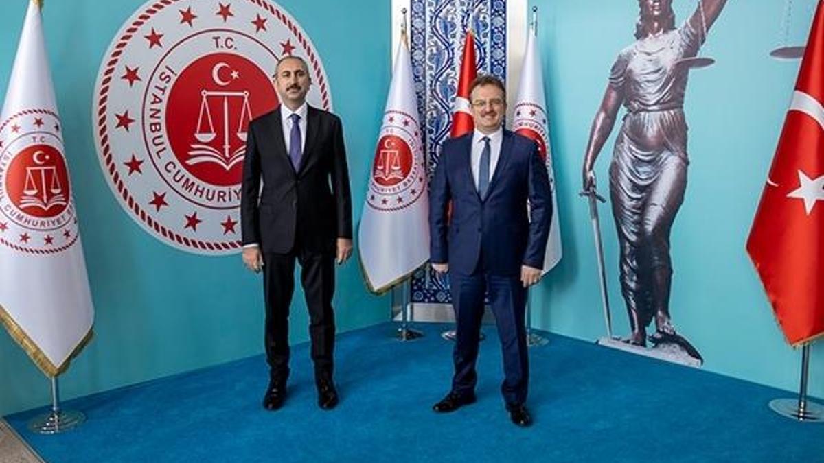 Adalet Bakanı Gül İstanbul Cumhuriyet Başsavcısı'nı ziyaret etti