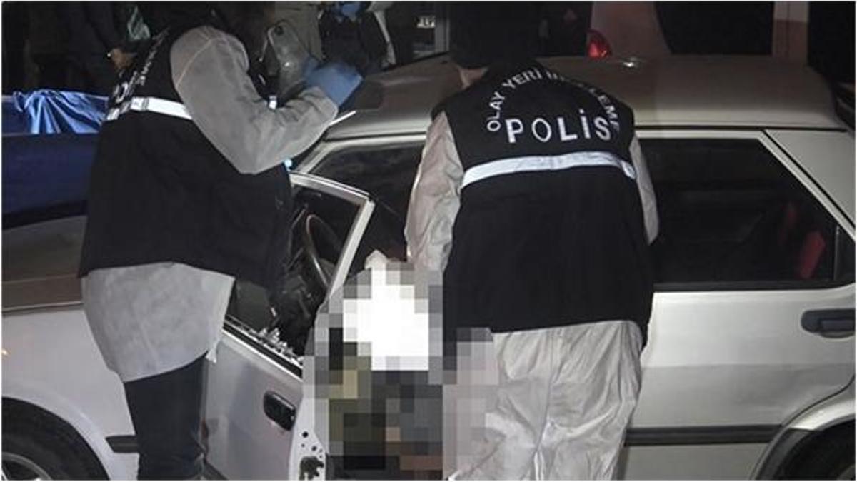 Bursa'da kanlı infaz! Araç içinde 2 kişiyi öldürdü