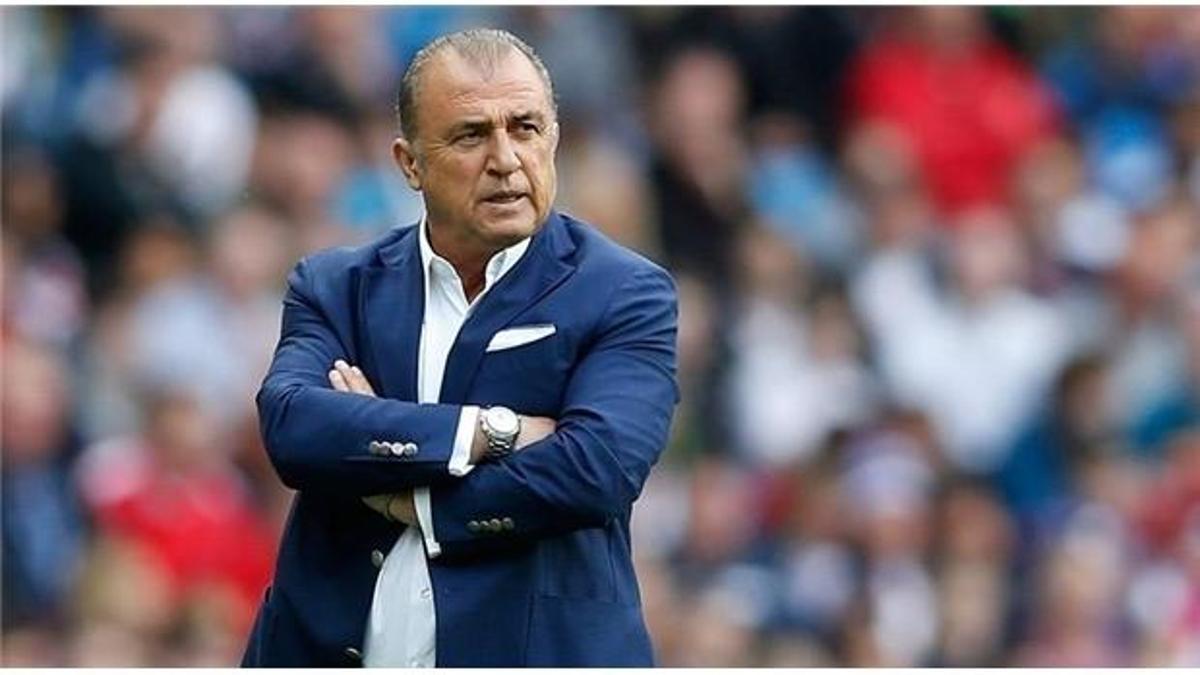 Fatih Terim 6 ay önce istediği Szalai'ye Fenerbahçe imza attırdı