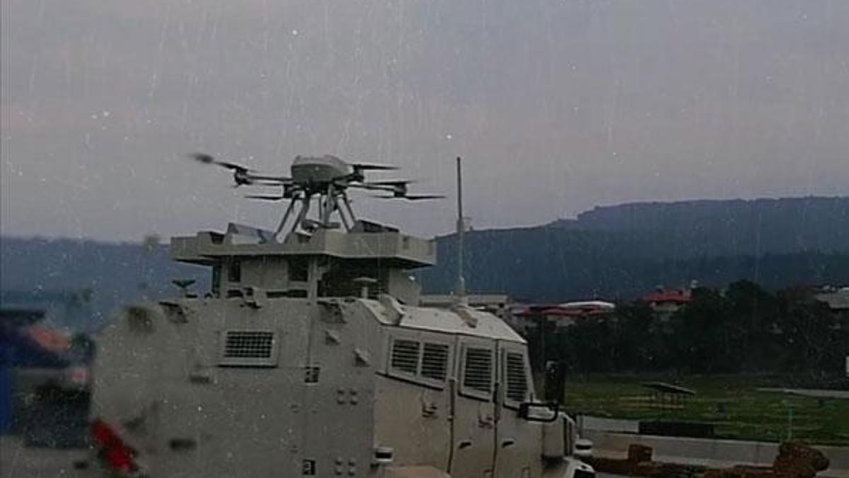 Silahlı drone Songar, askeri kara aracına entegre edildi