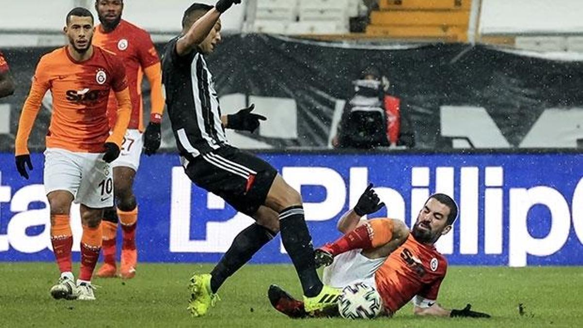 Derbi kralı Beşiktaş Galatasaray'ı 2-0 yendi