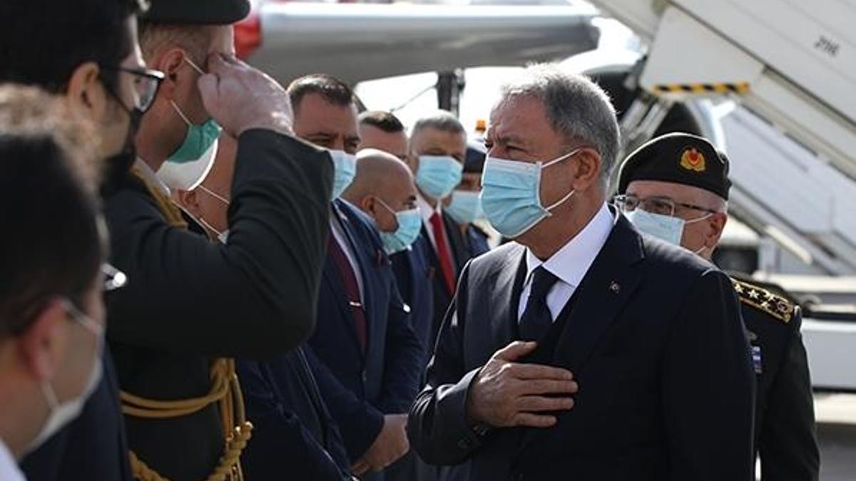Bakan Akar'dan sürpriz Irak ziyareti