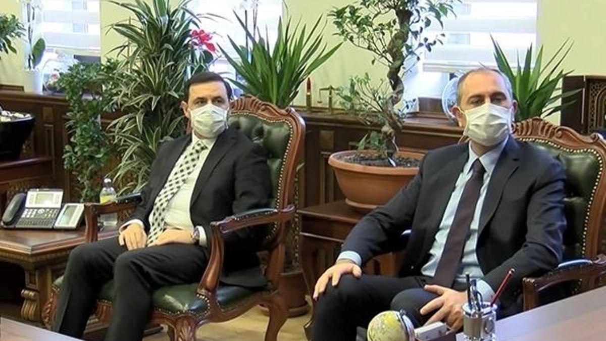 Bakan Gül'den, Ankara Cumhuriyet Başsavcısı Akça'ya ziyaret