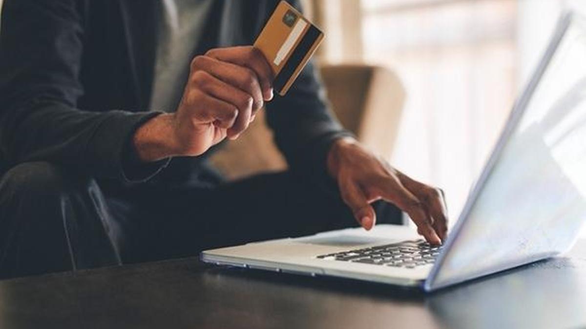 Mesafeli satış sözleşmesi nedir? Online alışverişte tüketici hakları!