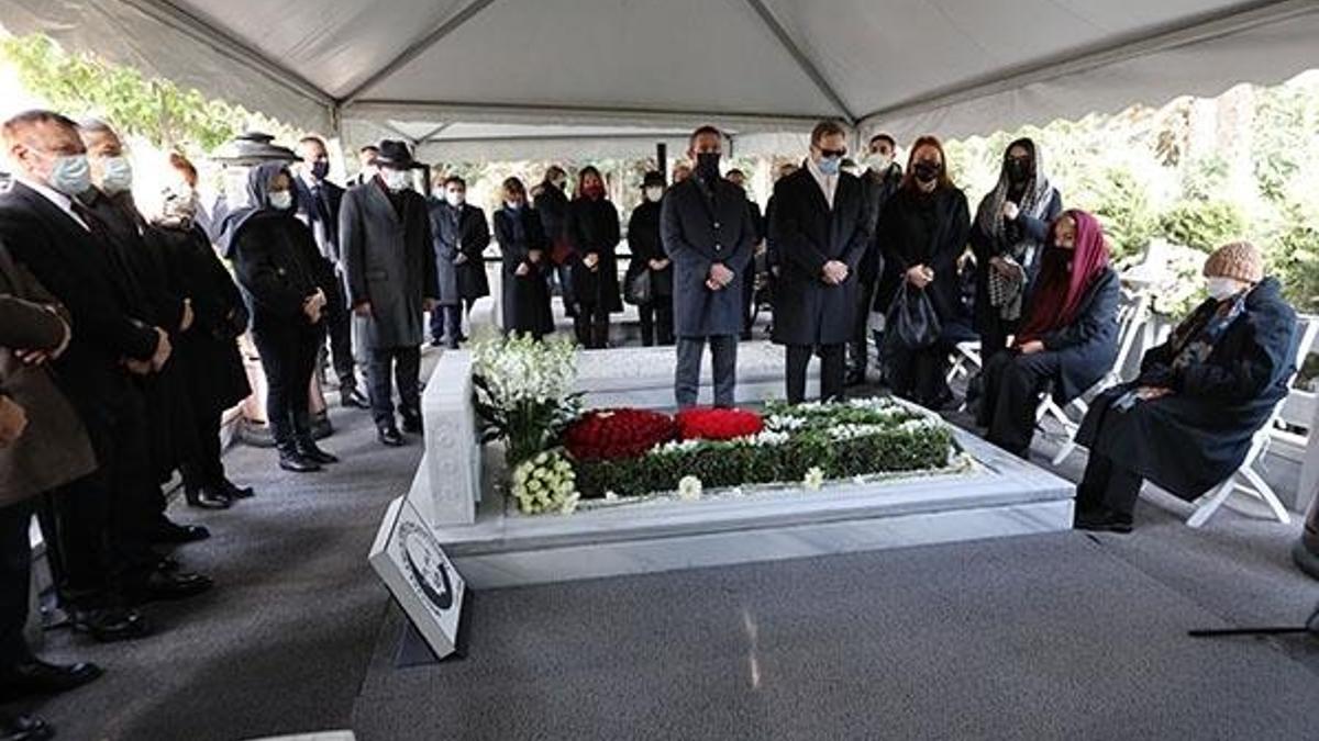 Mustafa Koç ölümünün 5'inci yılında mezarı başında anıldı