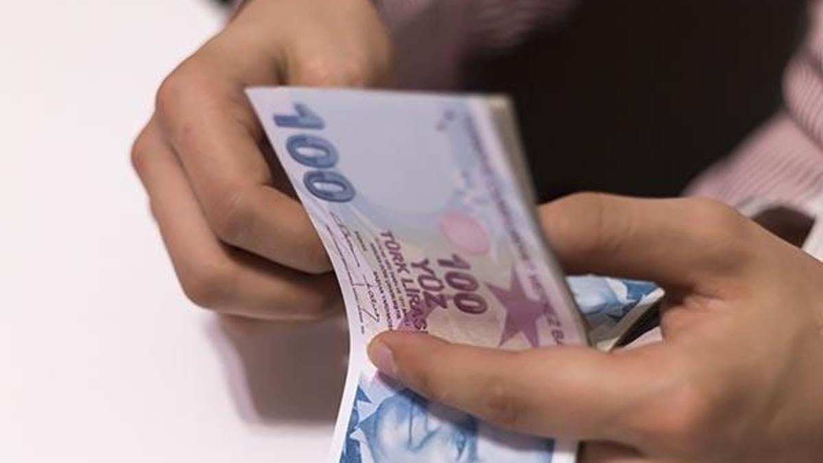 Memur emeklisine en az 207, en fazla 797 lira fark! İşte şubat maaşları...