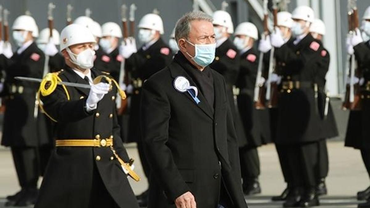 Bakan Akar'dan flaş Yunanistan açıklaması! 'Komşumuzdan beklentimiz...'