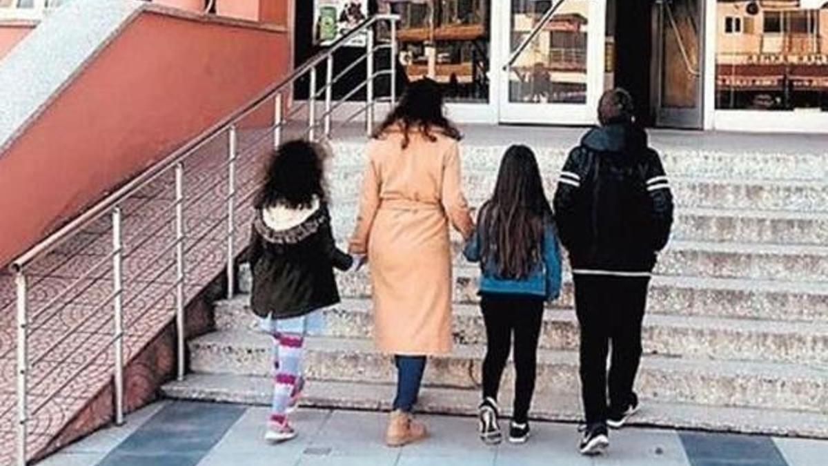 Dedikodular ortalığı karıştırdı! Bir baba iki DNA!
