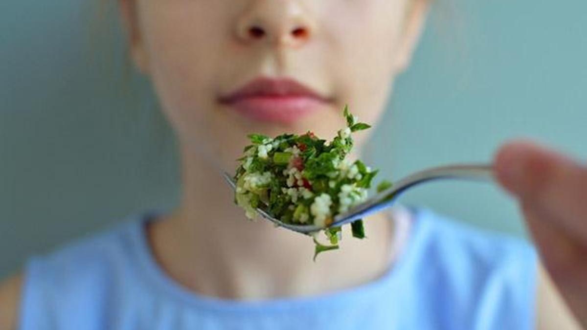 Vegan beslenme çocuklara zarar verebilir!
