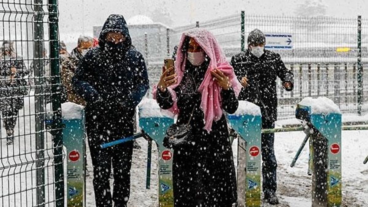 Meteoroloji uyardı: Kar geliyor, İstanbul dahil çok sayıda şehirde...