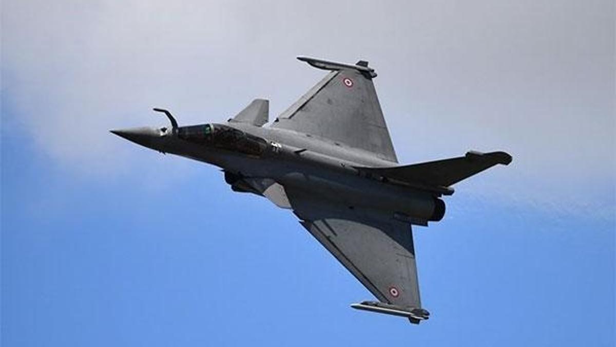 Yunanistan ve Fransa anlaştı! 18 Rafale savaş uçağı...