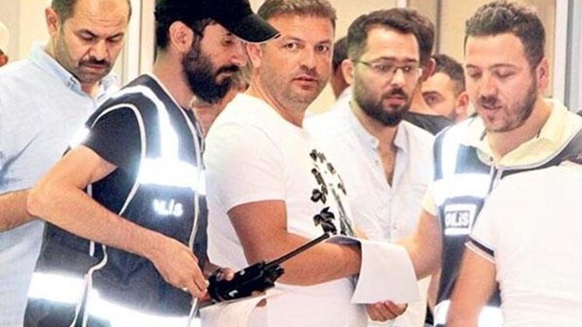 5 milyar Euro’ya hükmediyor! Bahis çetesinin sağ koluna kırmızı bülten...