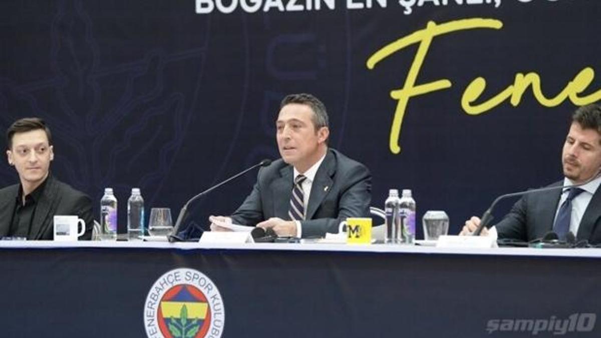 Fenerbahçe'de Mesut Özil imzayı attı!