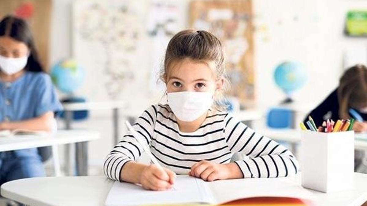 15 Şubat'ta yüz yüze eğitim başlıyor mu? Bilim Kurulu üyesi Tevfik Özlü yanıtladı!
